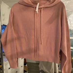 Selling Aritzia Luxe Cashmere Sweater